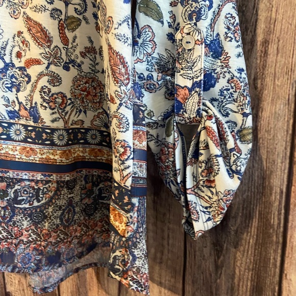 Croft and Barrow Size 1X Floral Blouse - Picture 2 of 5